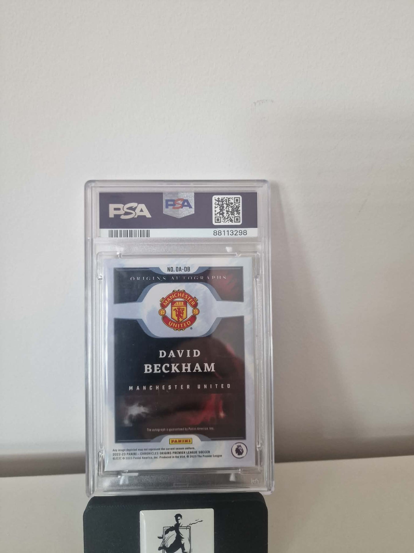 PSA 8-10 David Beckham /50 Autograph